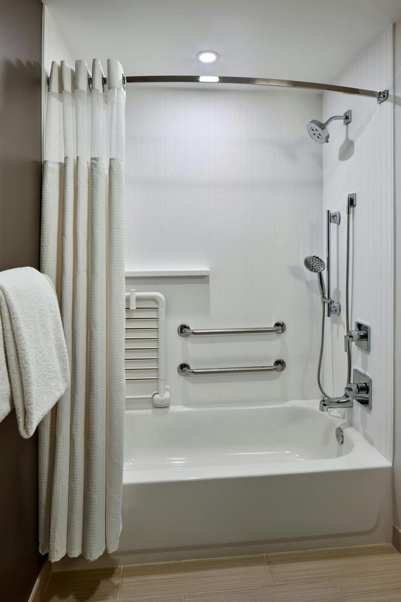 Hotel Courtyard Philadelphia/langhorne 3*